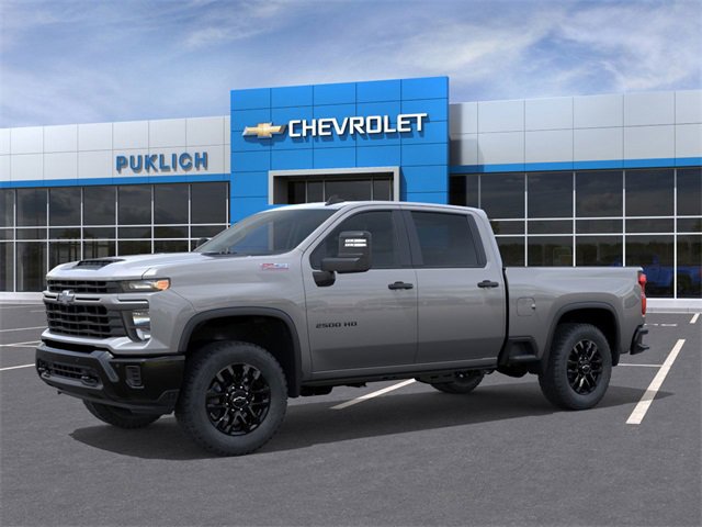 2026 Chevrolet Silverado 2500HD Custom photo 2