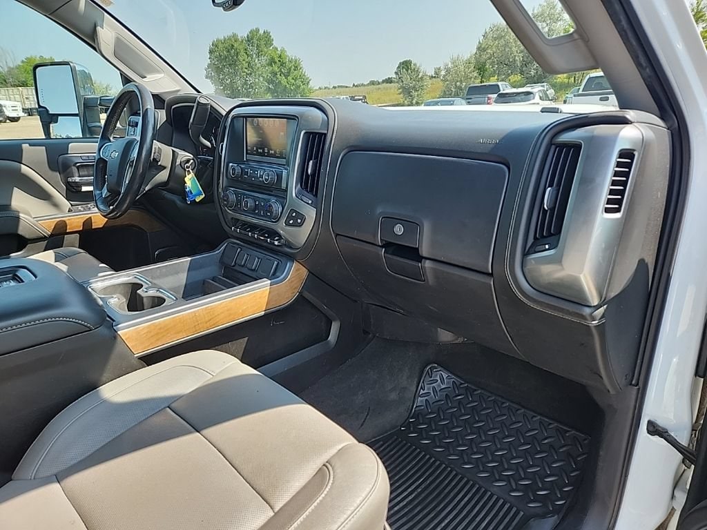 2018 Chevrolet Silverado 3500HD LTZ - Photo 48