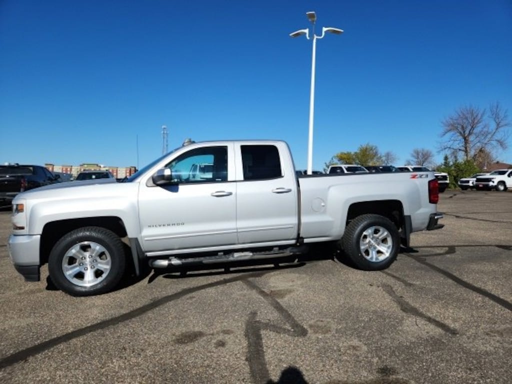 Used 2018 Chevrolet Silverado 1500 LT Truck