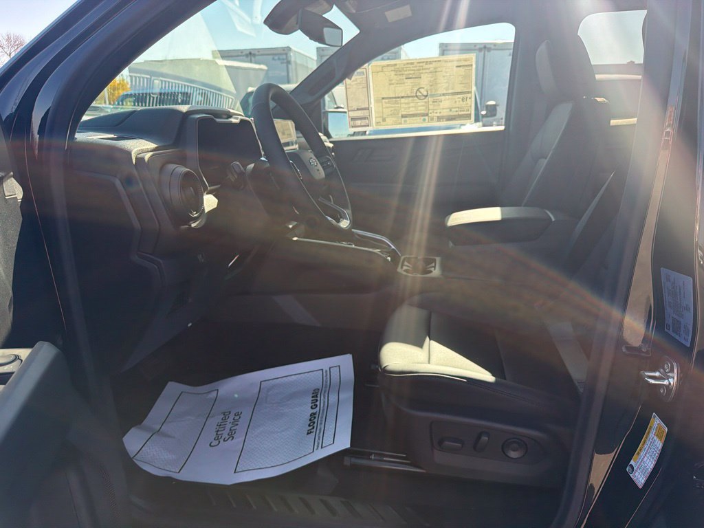2026 Chevrolet Colorado Trail Boss - Photo 35
