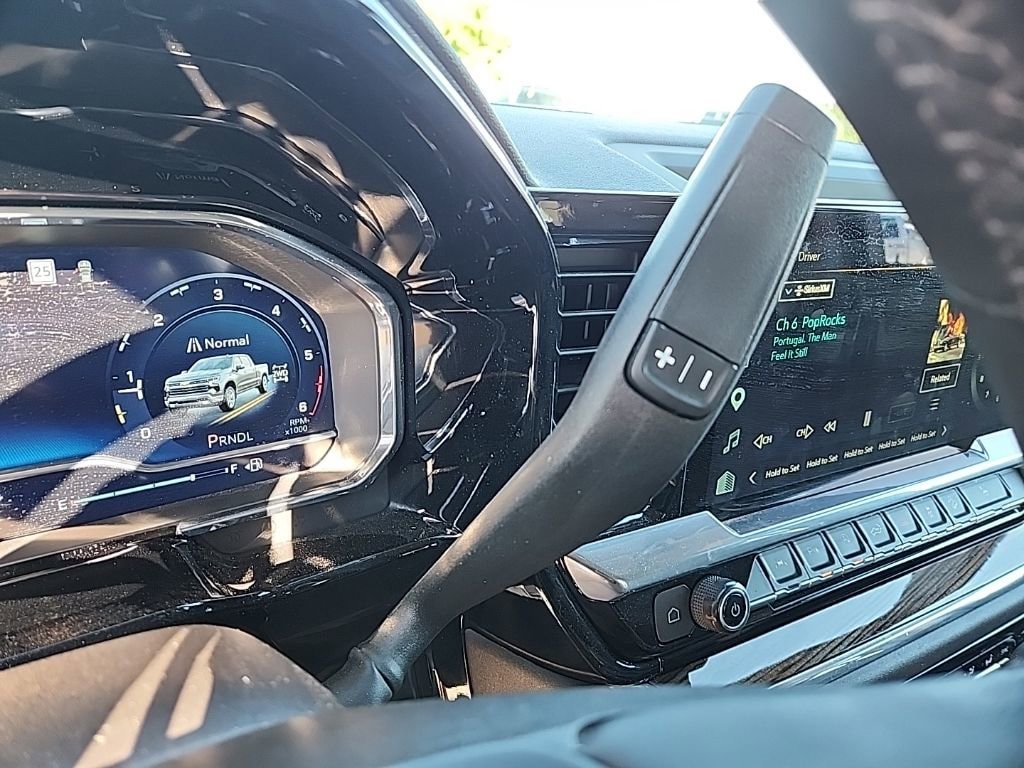 2023 Chevrolet Silverado 1500 LT - Photo 12