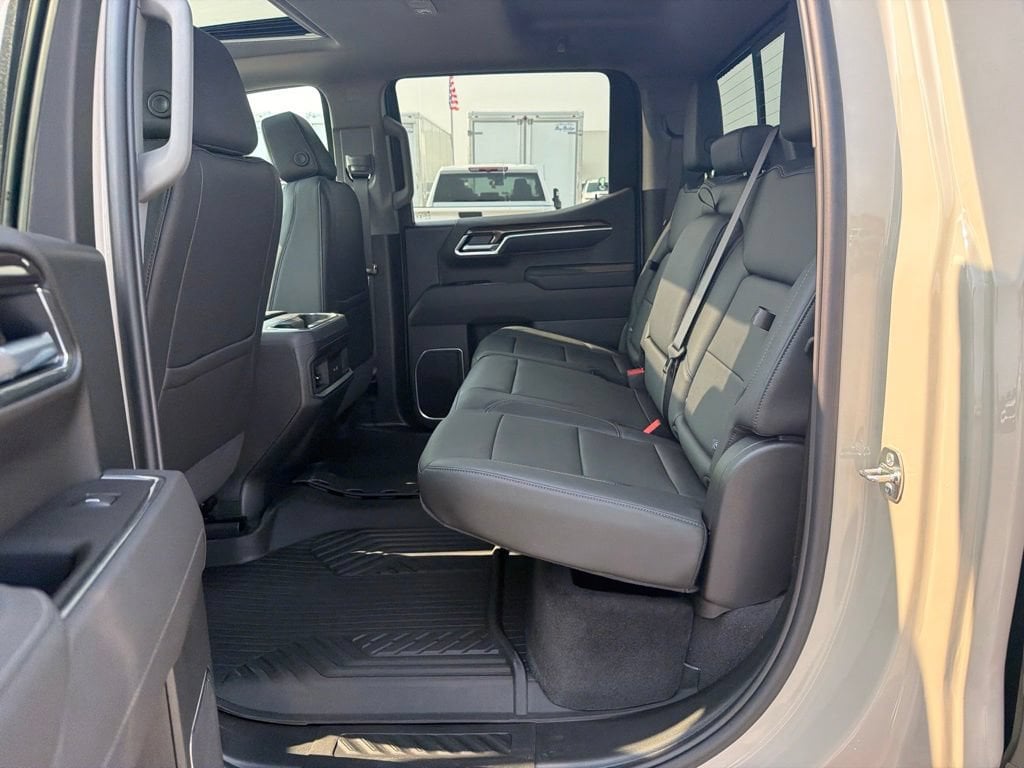 2026 Chevrolet Silverado 1500 RST - Photo 36