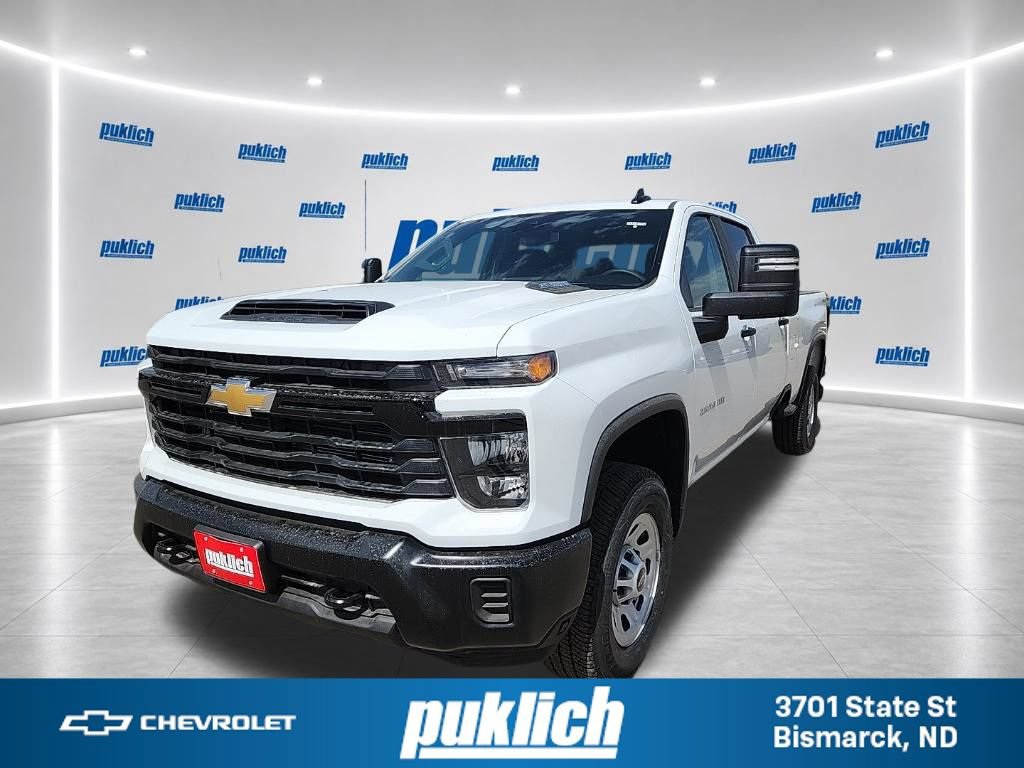 Summit White 2026 Chevrolet Silverado 2500HD Pickup Truck Four-Wheel Drive Automatic
