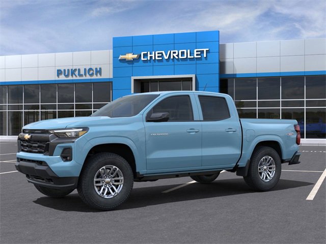 2025 Chevrolet Colorado Work Truck LT photo 2