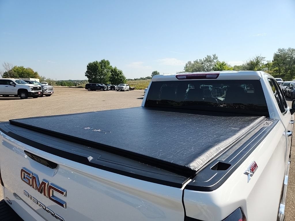 2023 GMC Sierra 1500 SLT - Photo 41