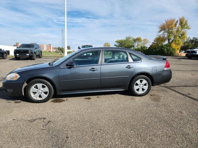 2010 Chevrolet Impala photo 4