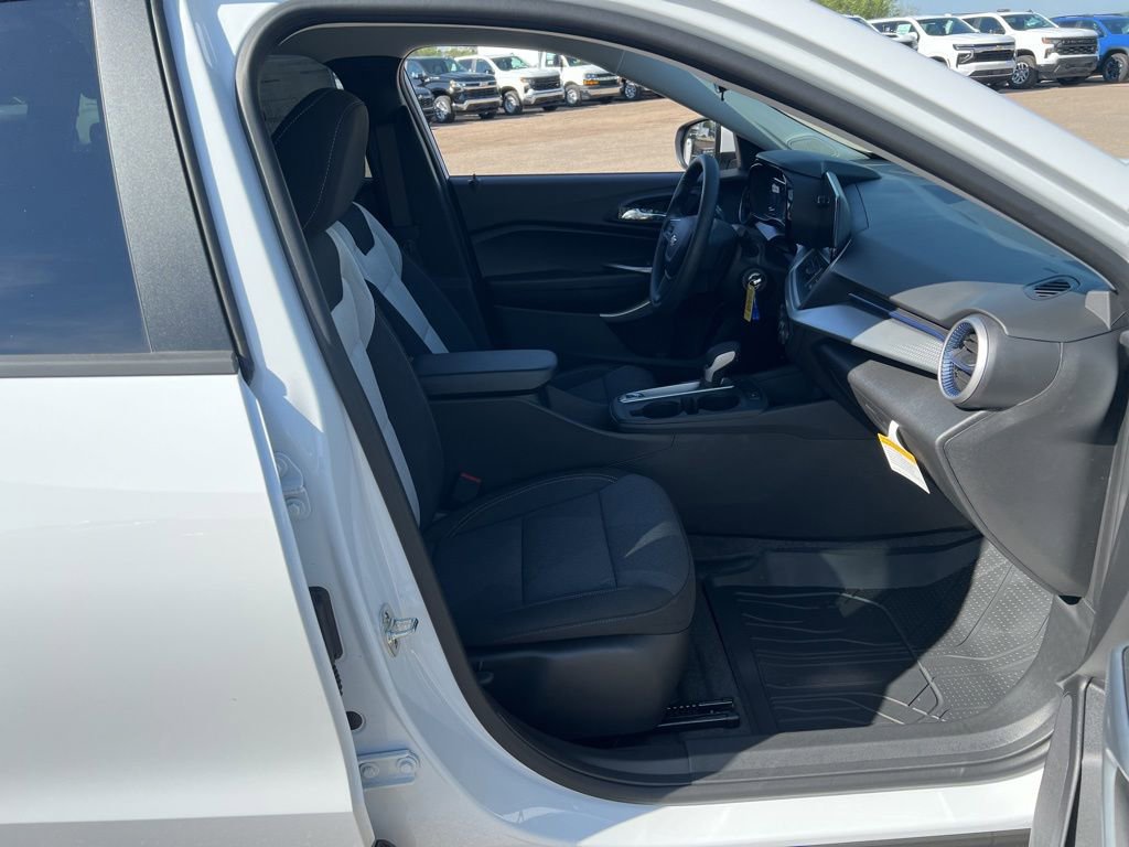 2026 Chevrolet Trax LS - Photo 26