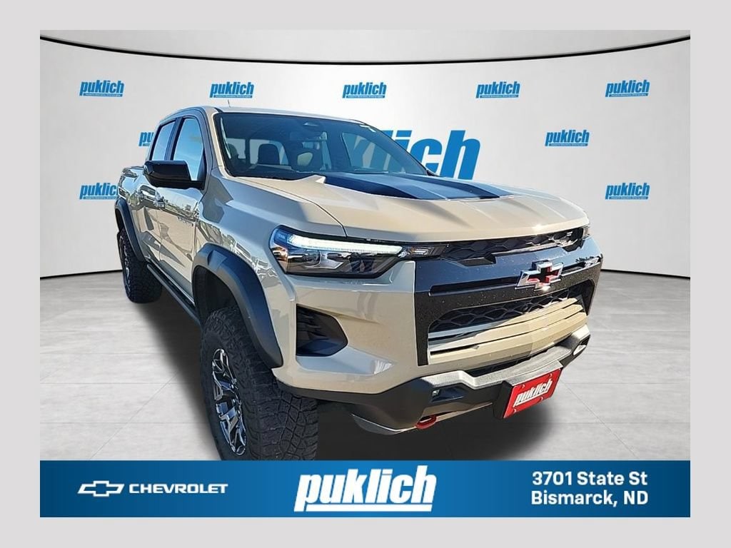 Sand Dune Metallic 2024 Chevrolet Colorado Pickup Truck Four-Wheel Drive Automatic