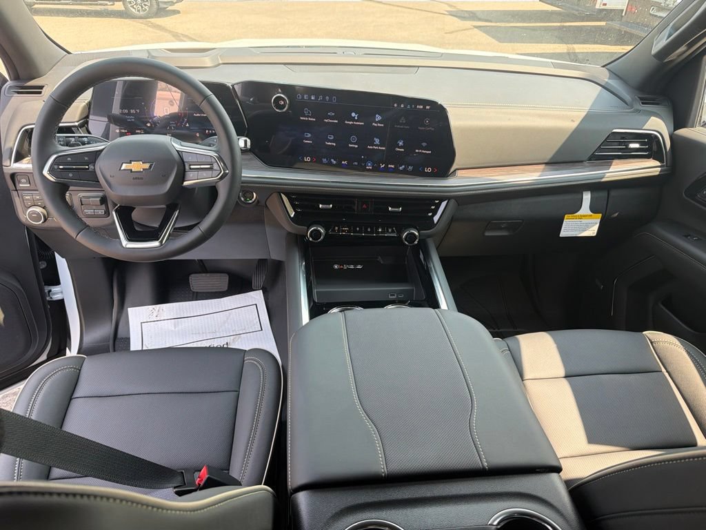 2026 Chevrolet Suburban Premier - Photo 28