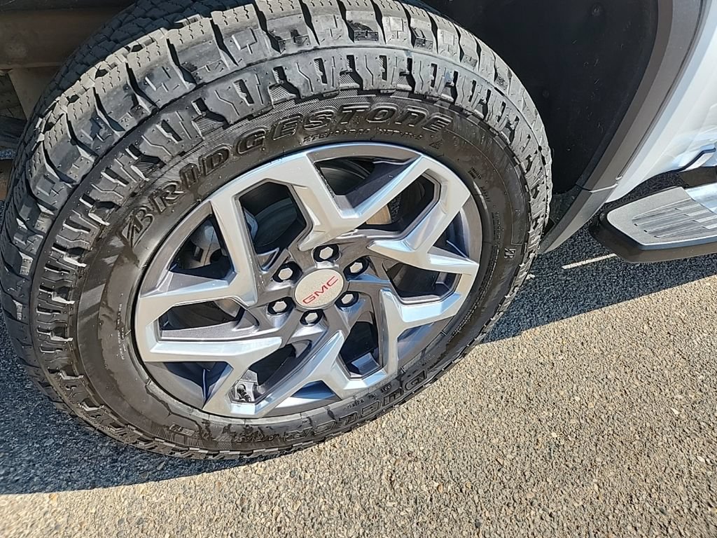 2023 GMC Sierra 1500 SLT - Photo 42