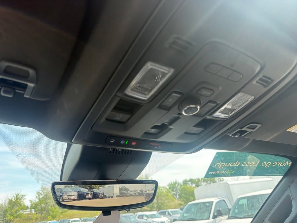 2023 Chevrolet Suburban Premier - Photo 28