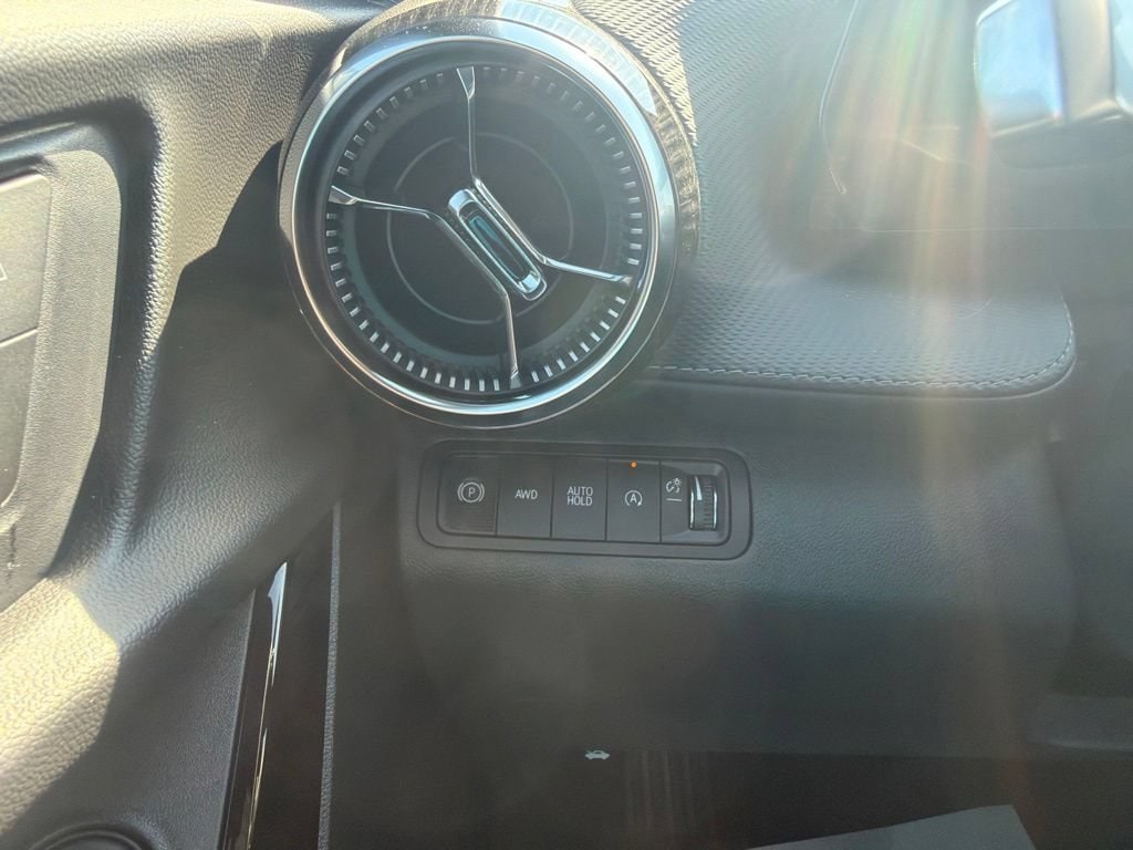 2027 Chevrolet Equinox LT - Photo 15