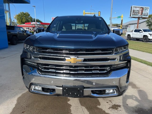 2019 Chevrolet Silverado 1500 LTZ photo 3