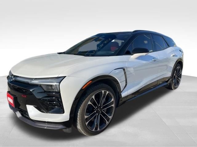 Used 2025 Chevrolet Blazer EV SS with VIN 3GNKDERLXSS215766 for sale in Valley City, ND