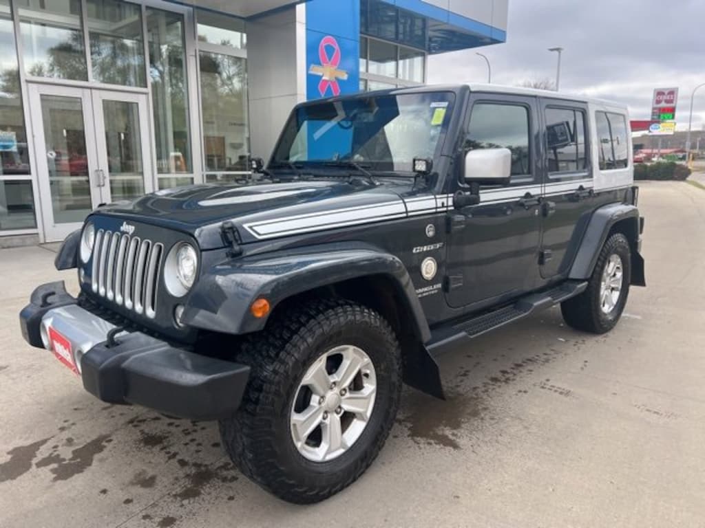 Used 2017 Jeep Wrangler Unlimited Chief Edition 4x4 SUV