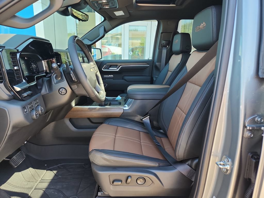 2026 Chevrolet Silverado 1500 High Country - Photo 12