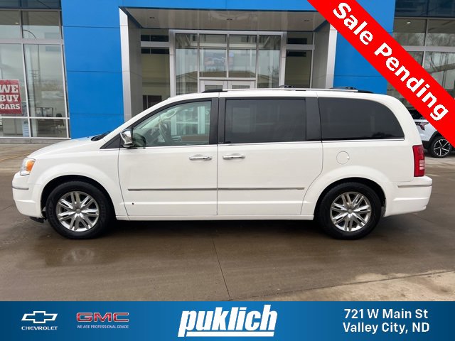 2010 Chrysler Town & Country Limited