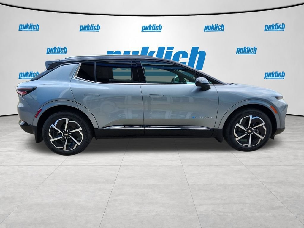 2025 Chevrolet Equinox EV LT - Photo 8