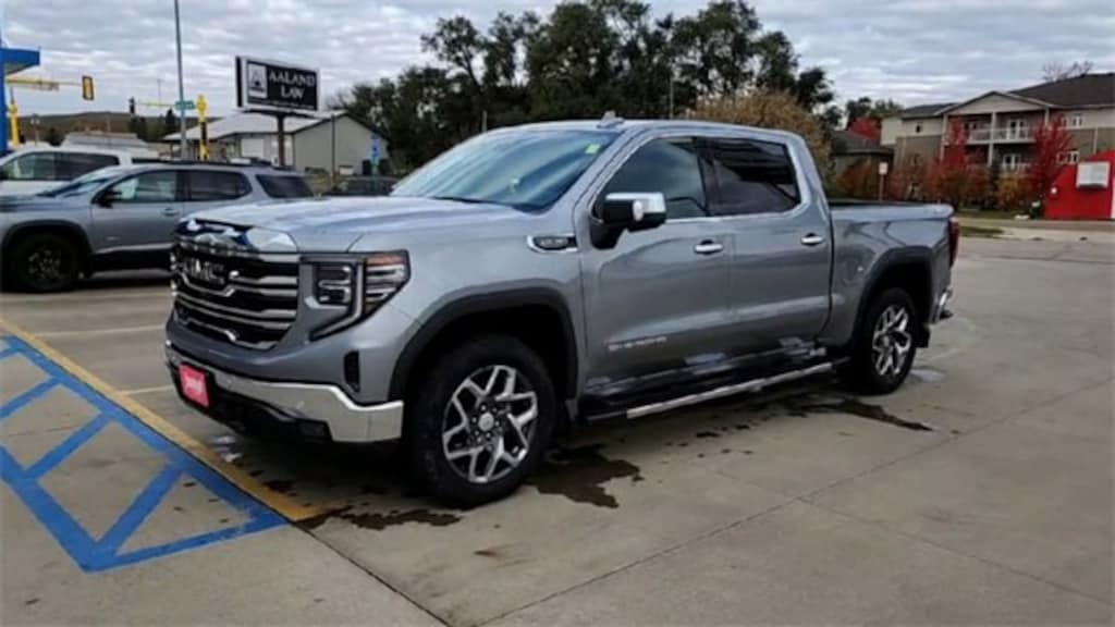 Used 2024 GMC Sierra 1500 SLT Truck