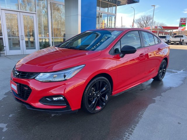 2018 Chevrolet Cruze LT photo 2