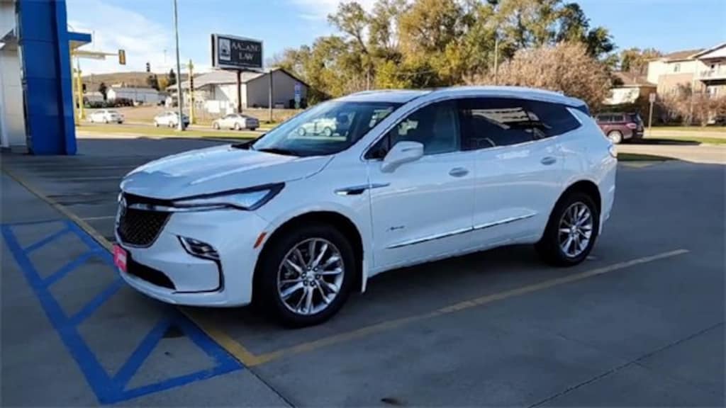 Used 2022 Buick Enclave Avenir SUV