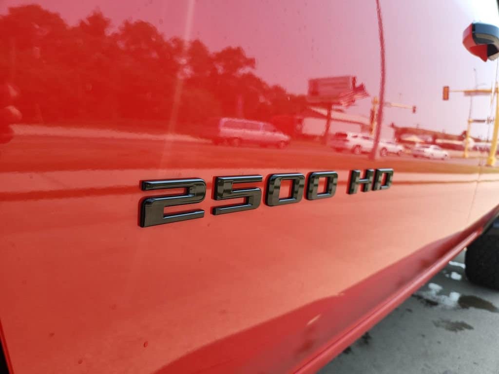 2026 Chevrolet Silverado 2500 HD ZR2 - Photo 33