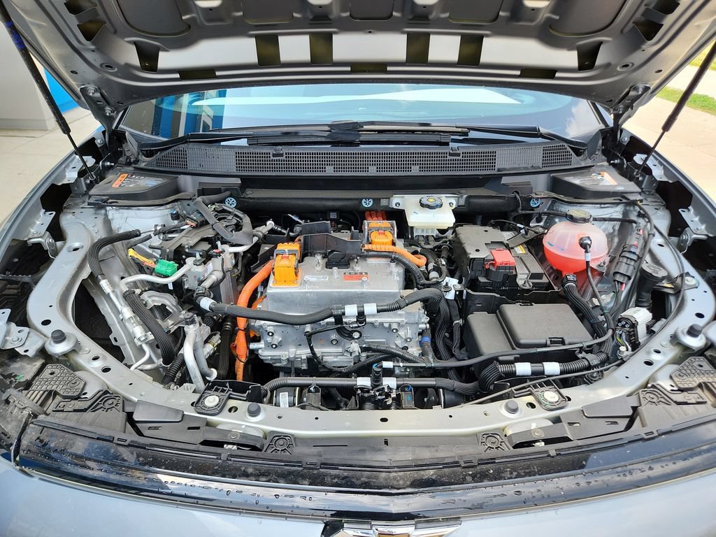 2025 Chevrolet Equinox EV LT - Photo 27