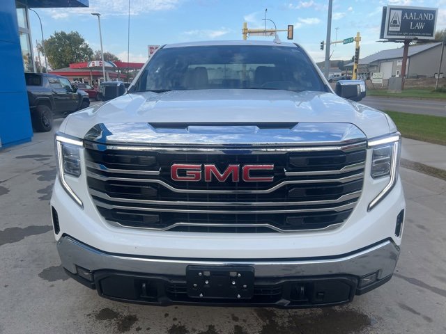 2023 Gmc Sierra 1500 SLT photo 3