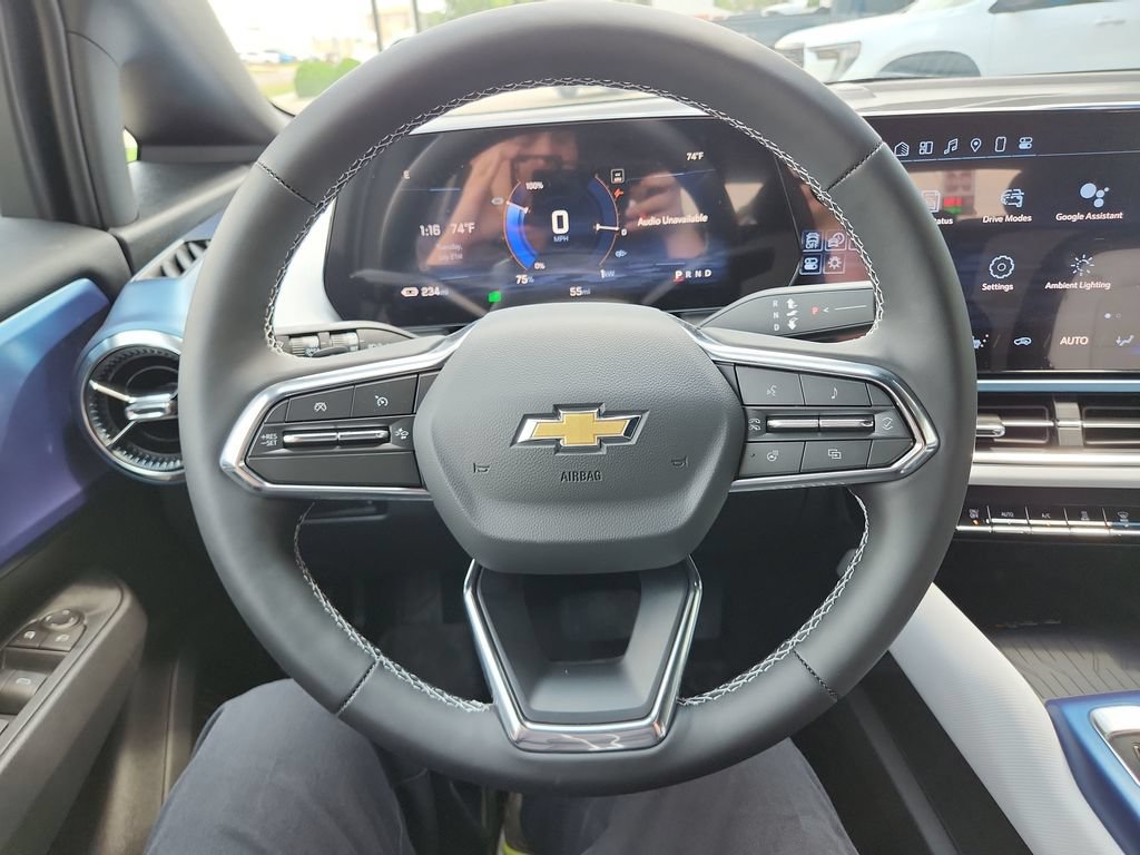 2025 Chevrolet Equinox EV LT - Photo 17