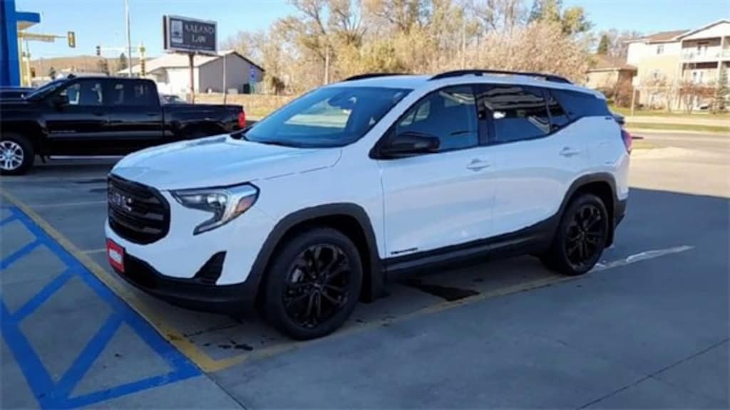 Used 2020 GMC Terrain SLE SUV