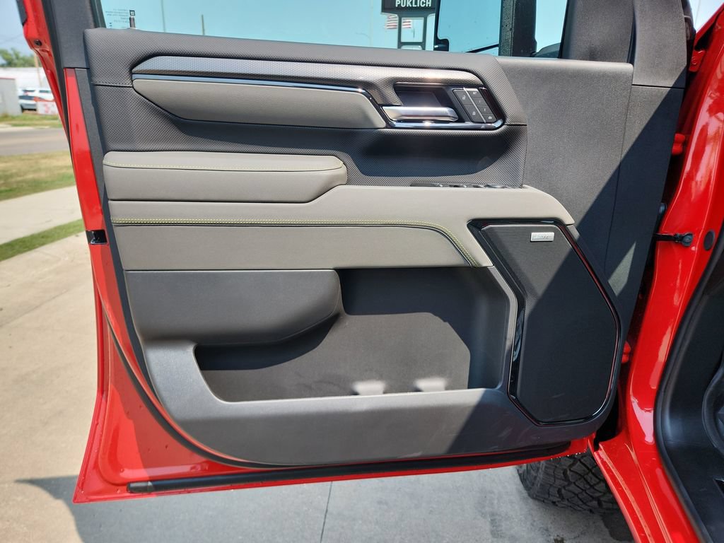 2026 Chevrolet Silverado 2500 HD ZR2 - Photo 12