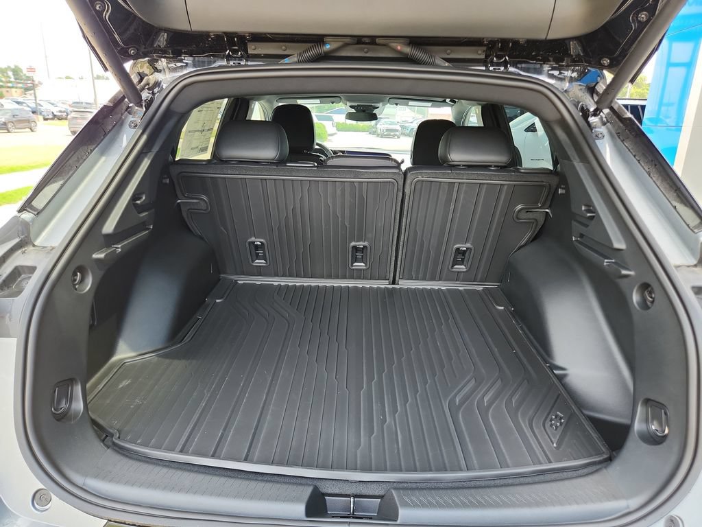 2025 Chevrolet Equinox EV LT - Photo 29