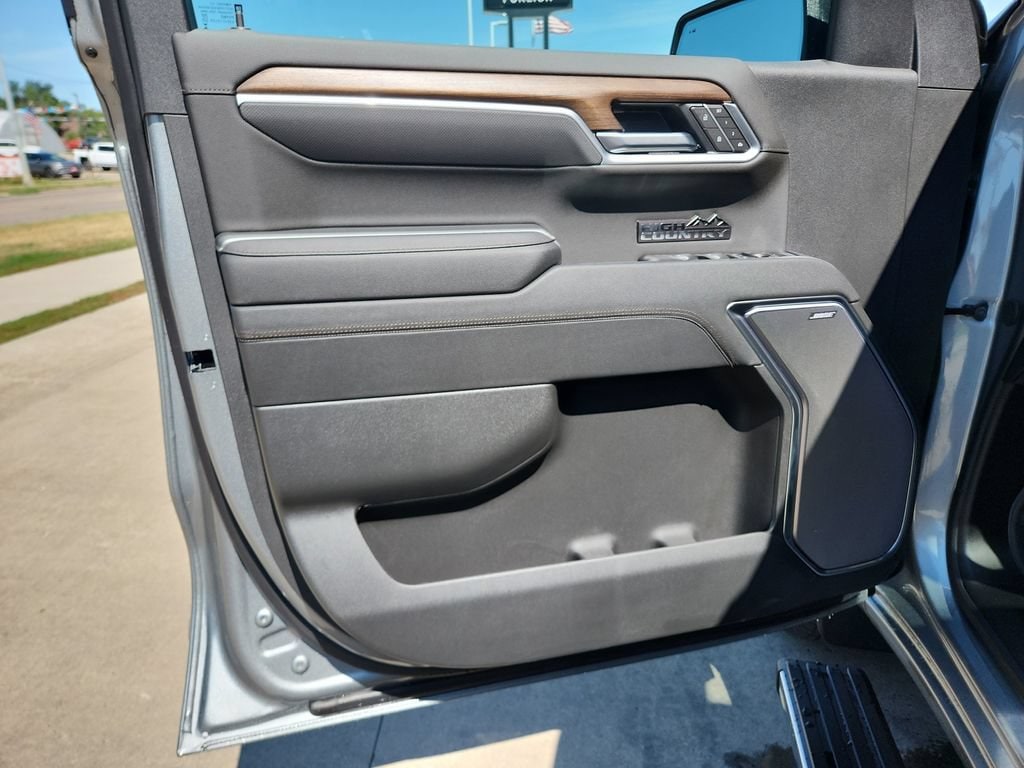 2026 Chevrolet Silverado 1500 High Country - Photo 13