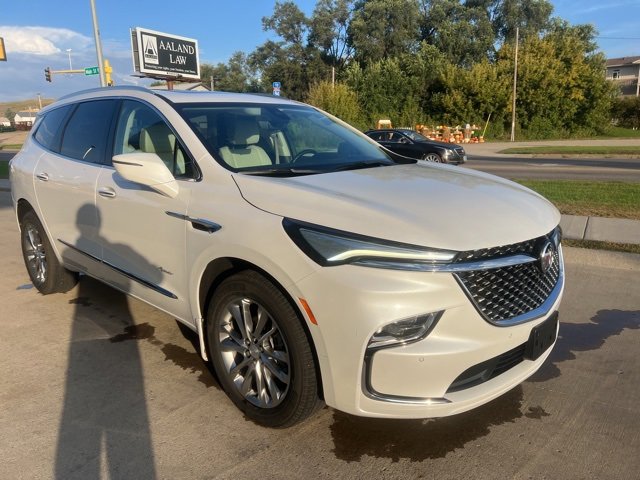 2022 Buick Enclave Avenir photo 4