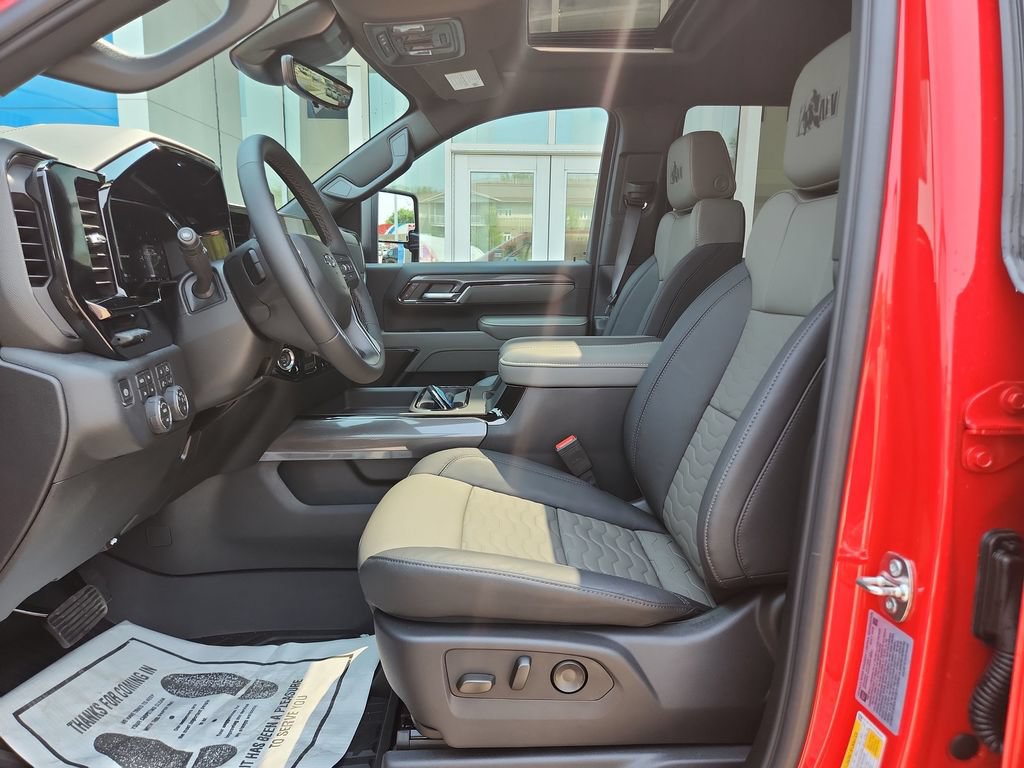2026 Chevrolet Silverado 2500 HD ZR2 - Photo 11