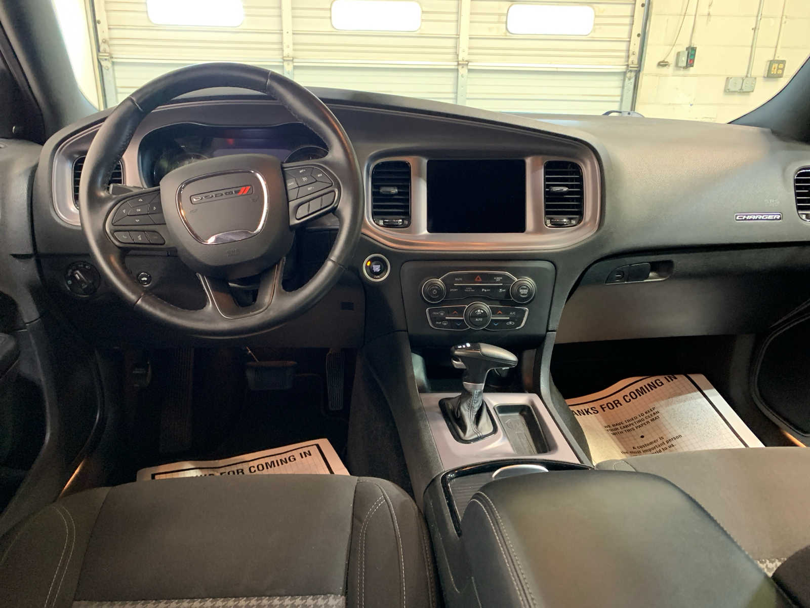 2023 Dodge Charger SXT photo 4