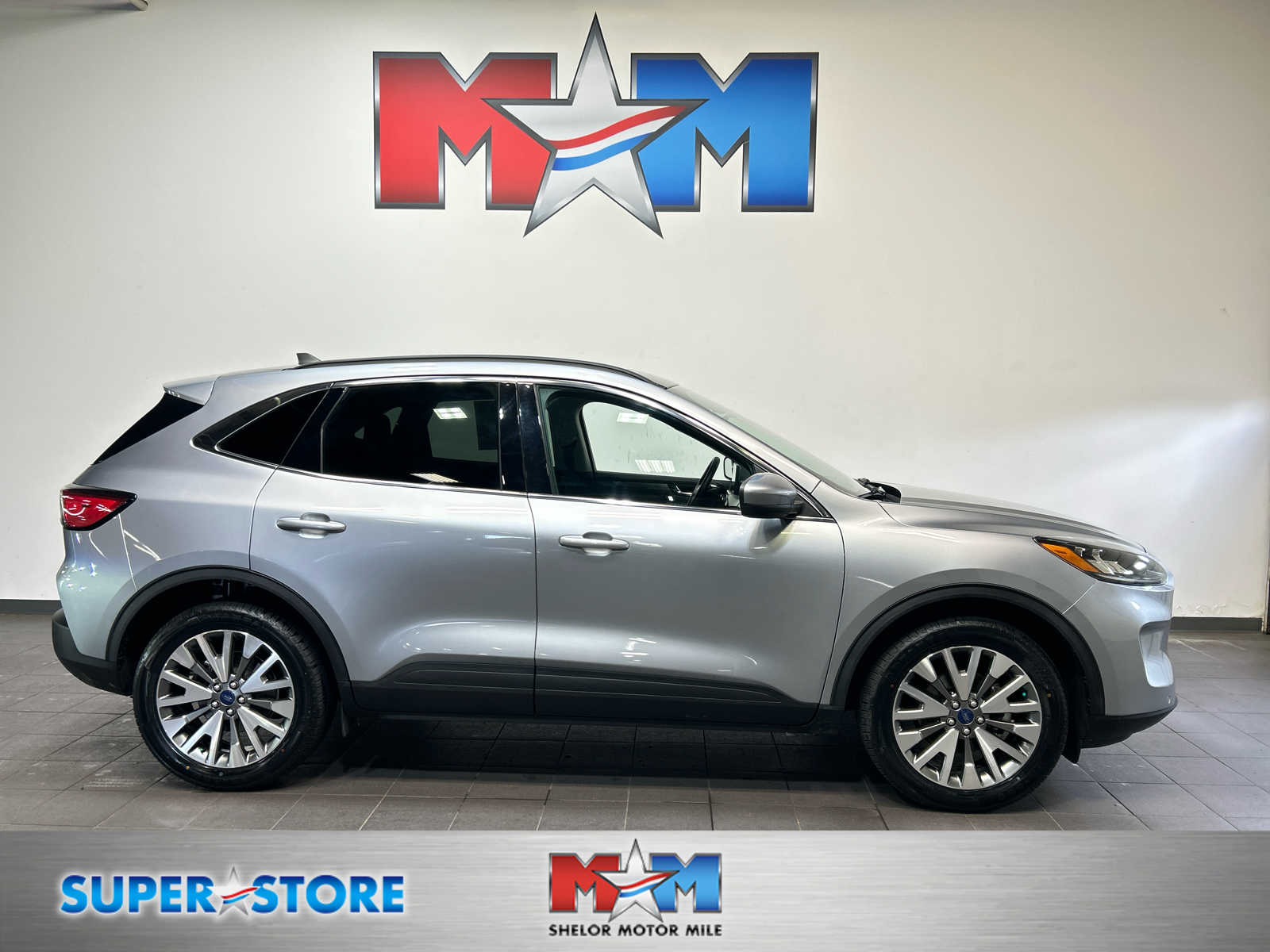 Used 2022 Ford Escape Titanium SUV