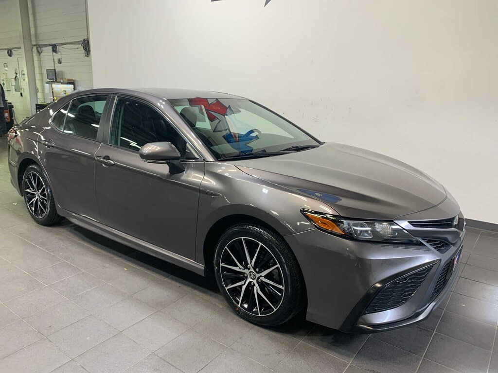 Used 2023 Toyota Camry SE Sedan