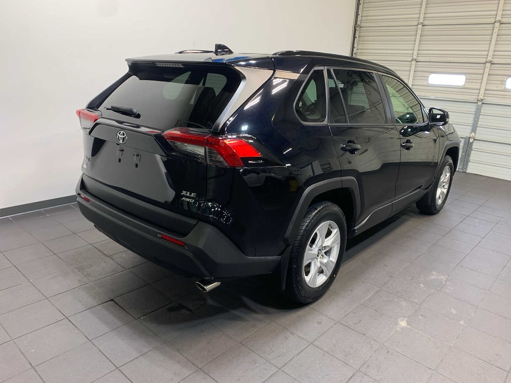 Used 2019 Toyota RAV4 XLE SUV