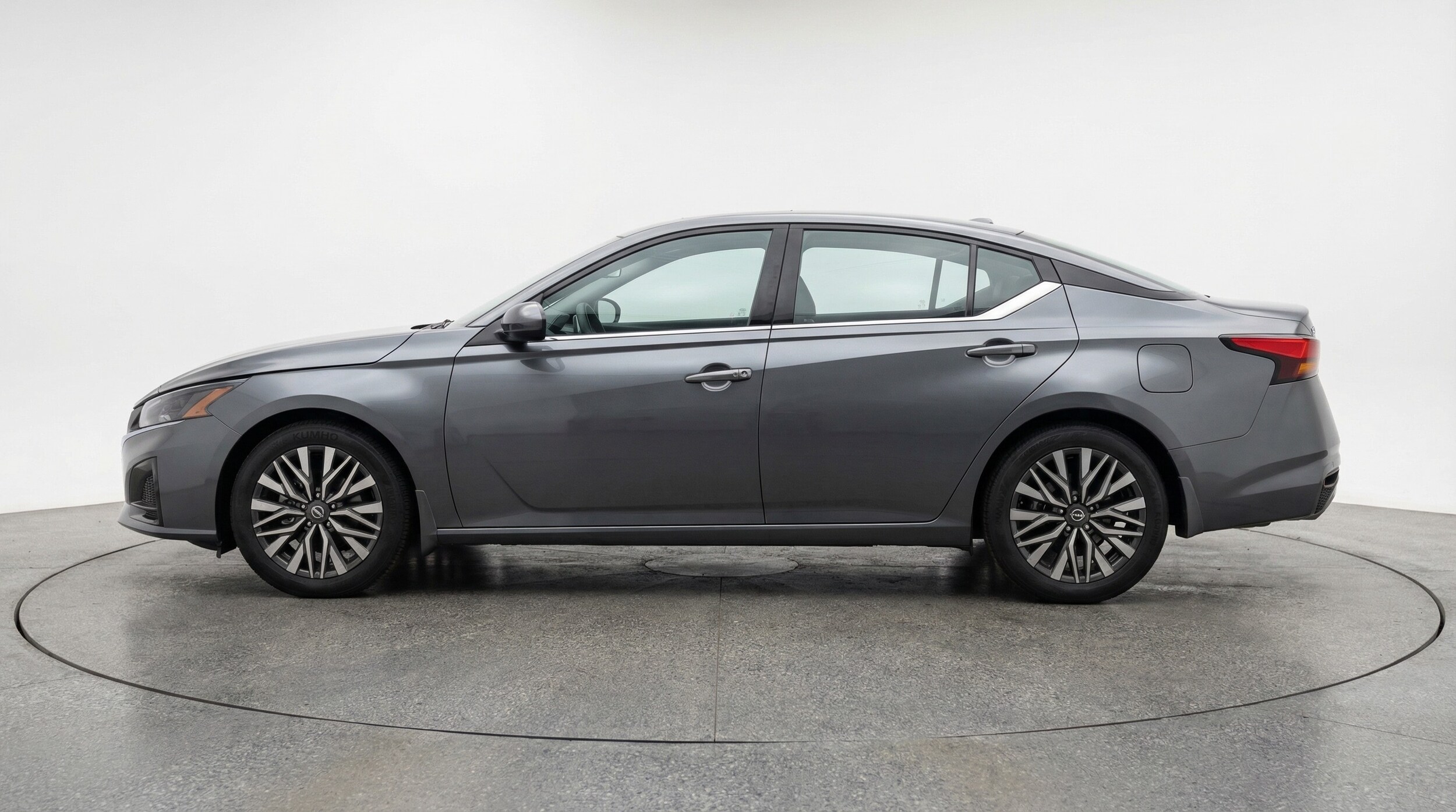 Thumbnail: 2025 Nissan Altima - 4