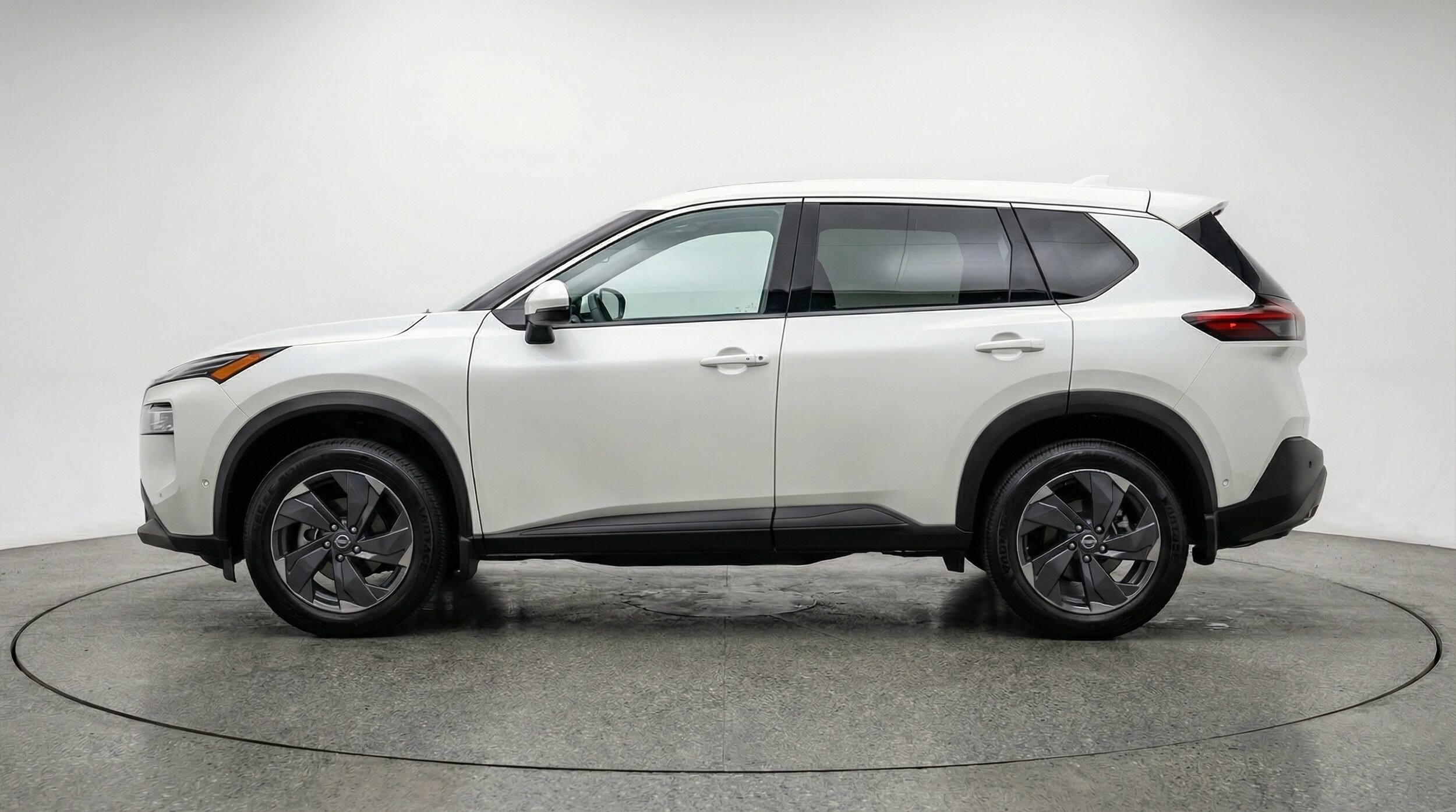 Thumbnail: 2025 Nissan Rogue - 4