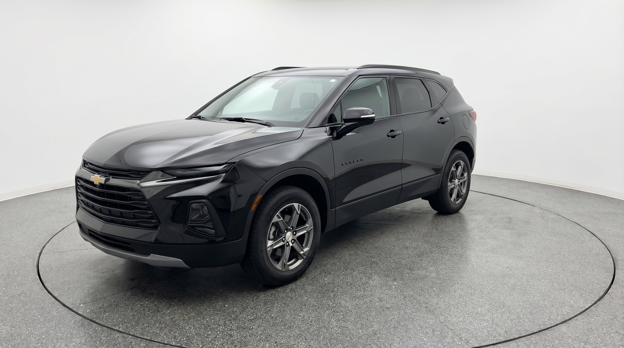 Thumbnail: 2025 Chevrolet Blazer - 3