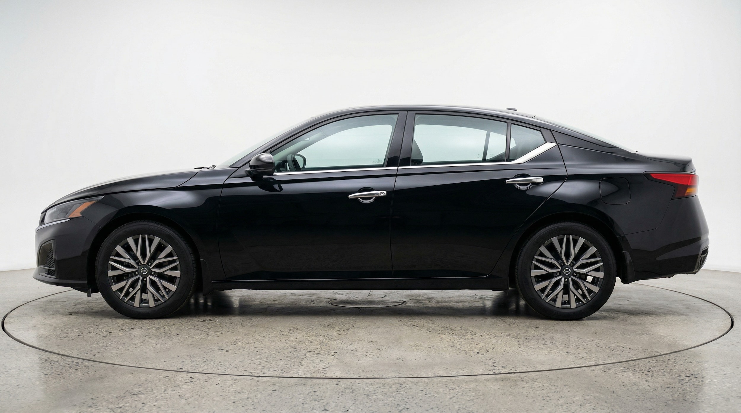 Thumbnail: 2025 Nissan Altima - 4