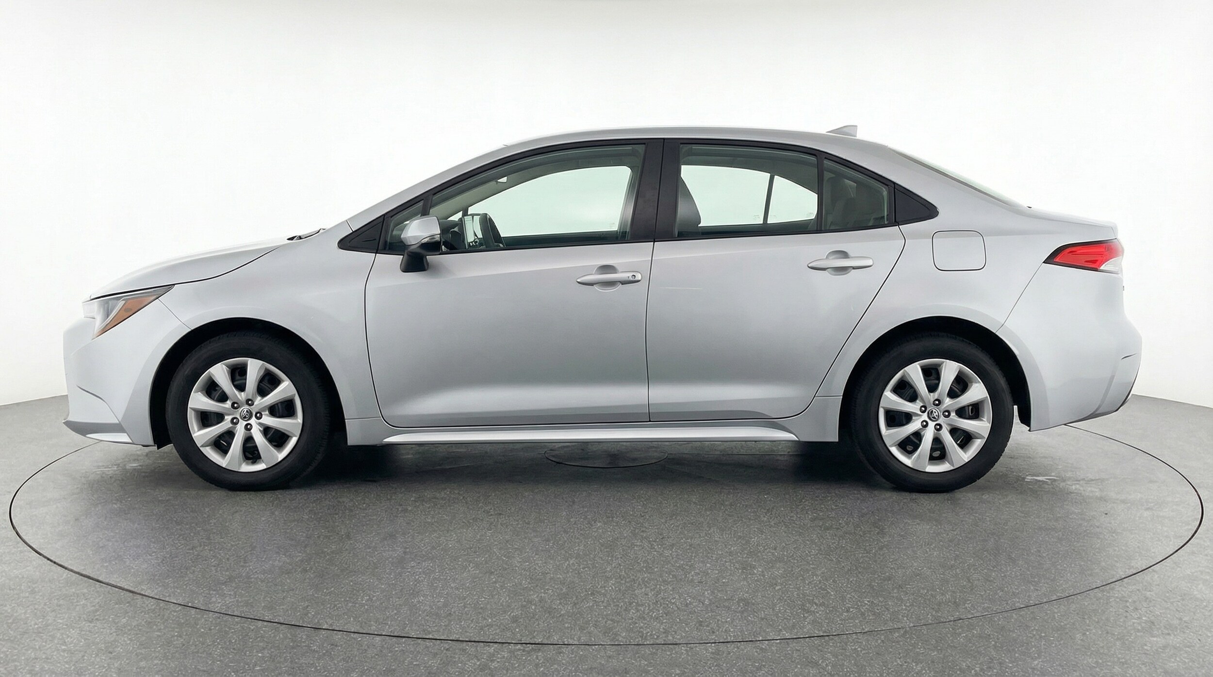 Thumbnail: 2025 Toyota Corolla - 4