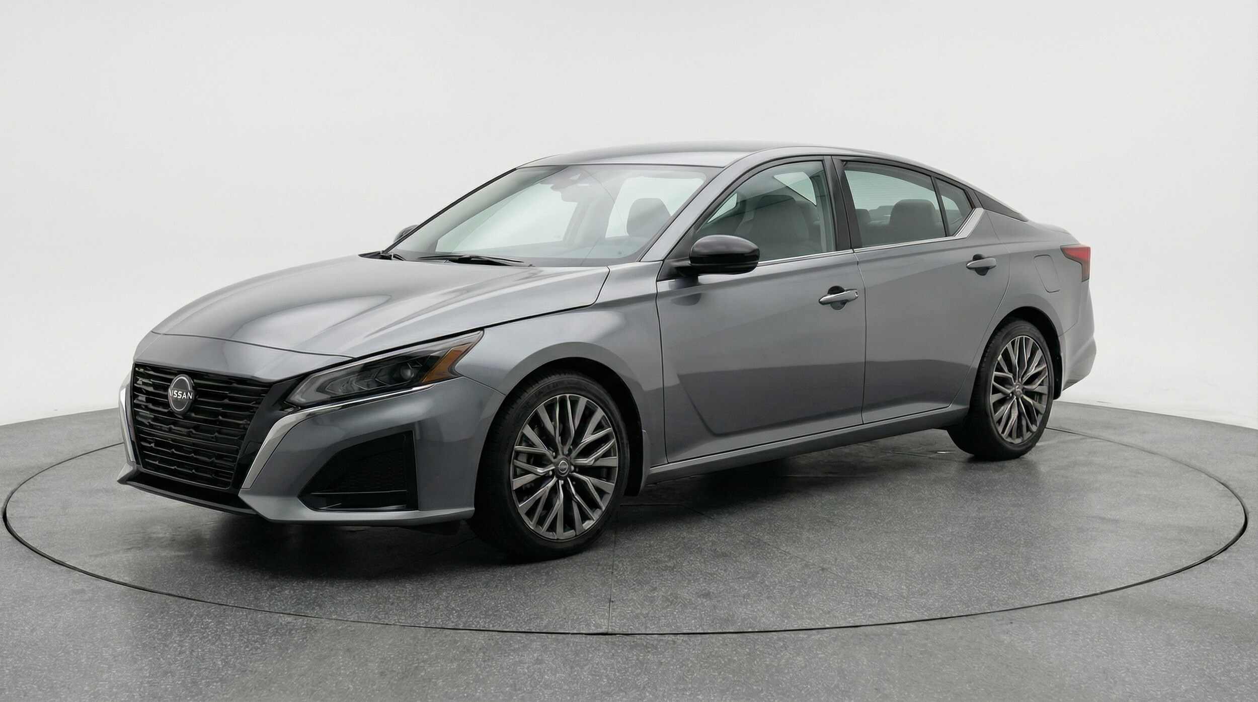 Thumbnail: 2025 Nissan Altima - 3