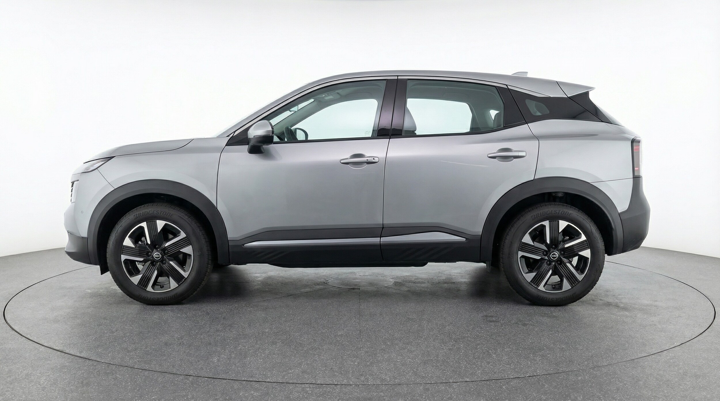 Thumbnail: 2026 Nissan Kicks - 4