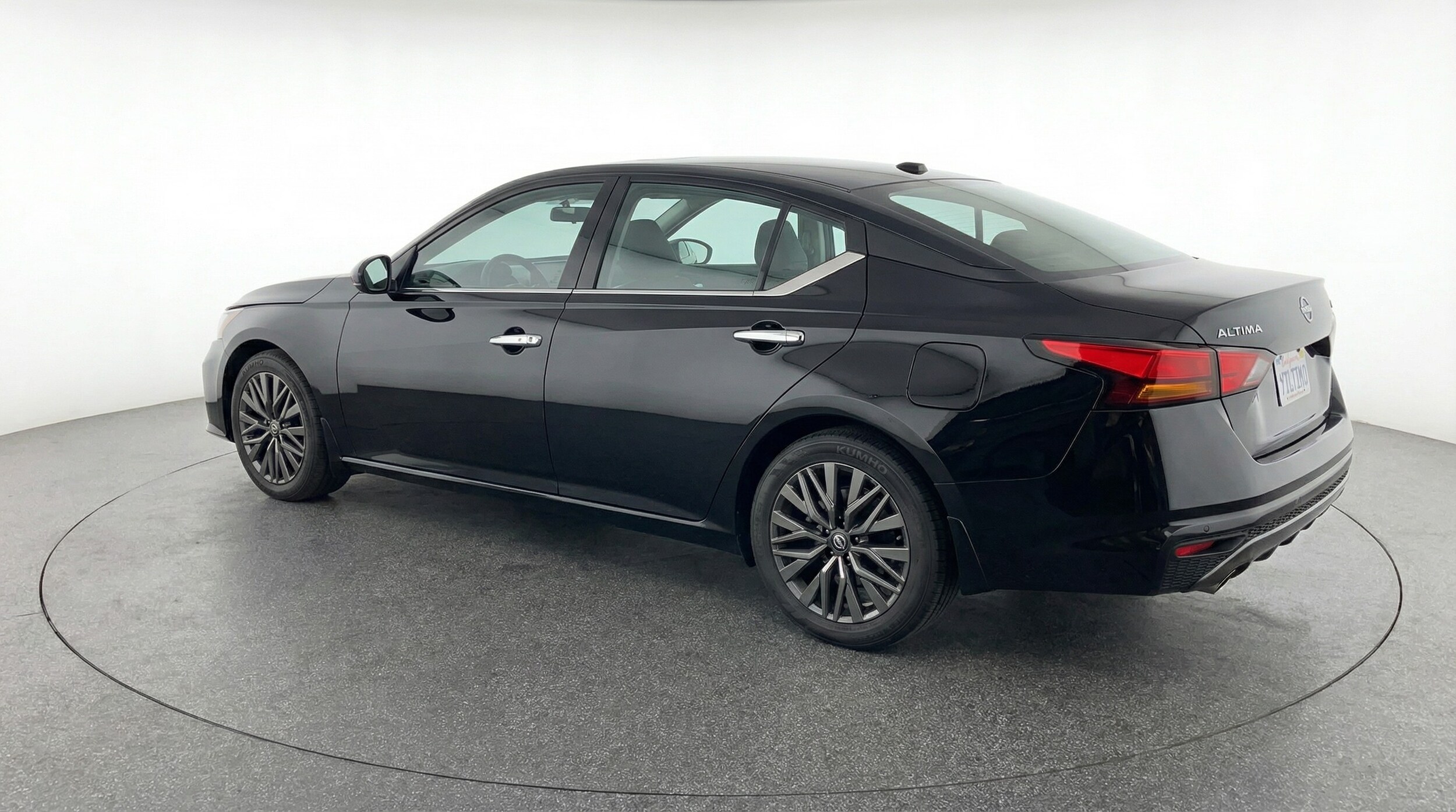 Thumbnail: 2025 Nissan Altima - 5