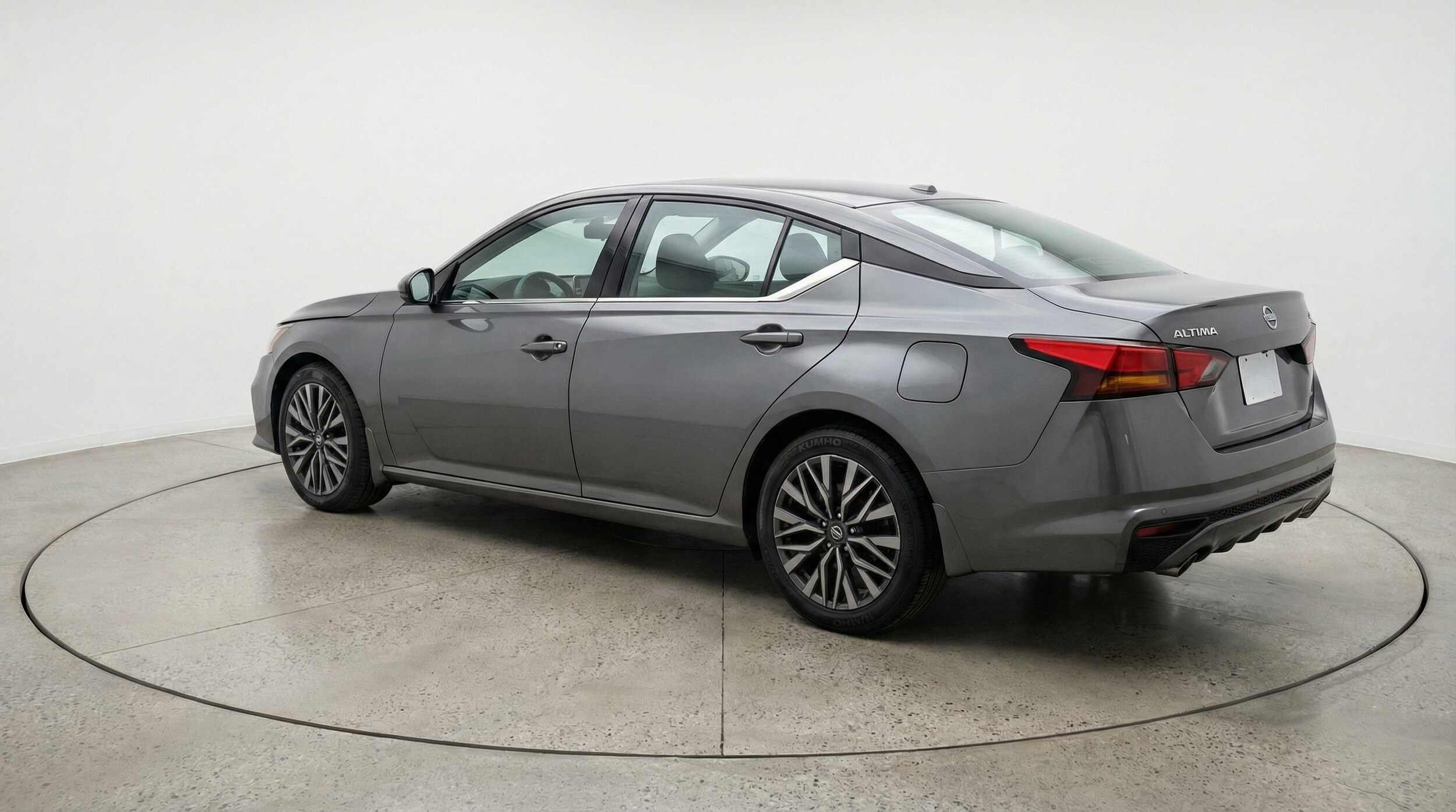 Thumbnail: 2025 Nissan Altima - 5