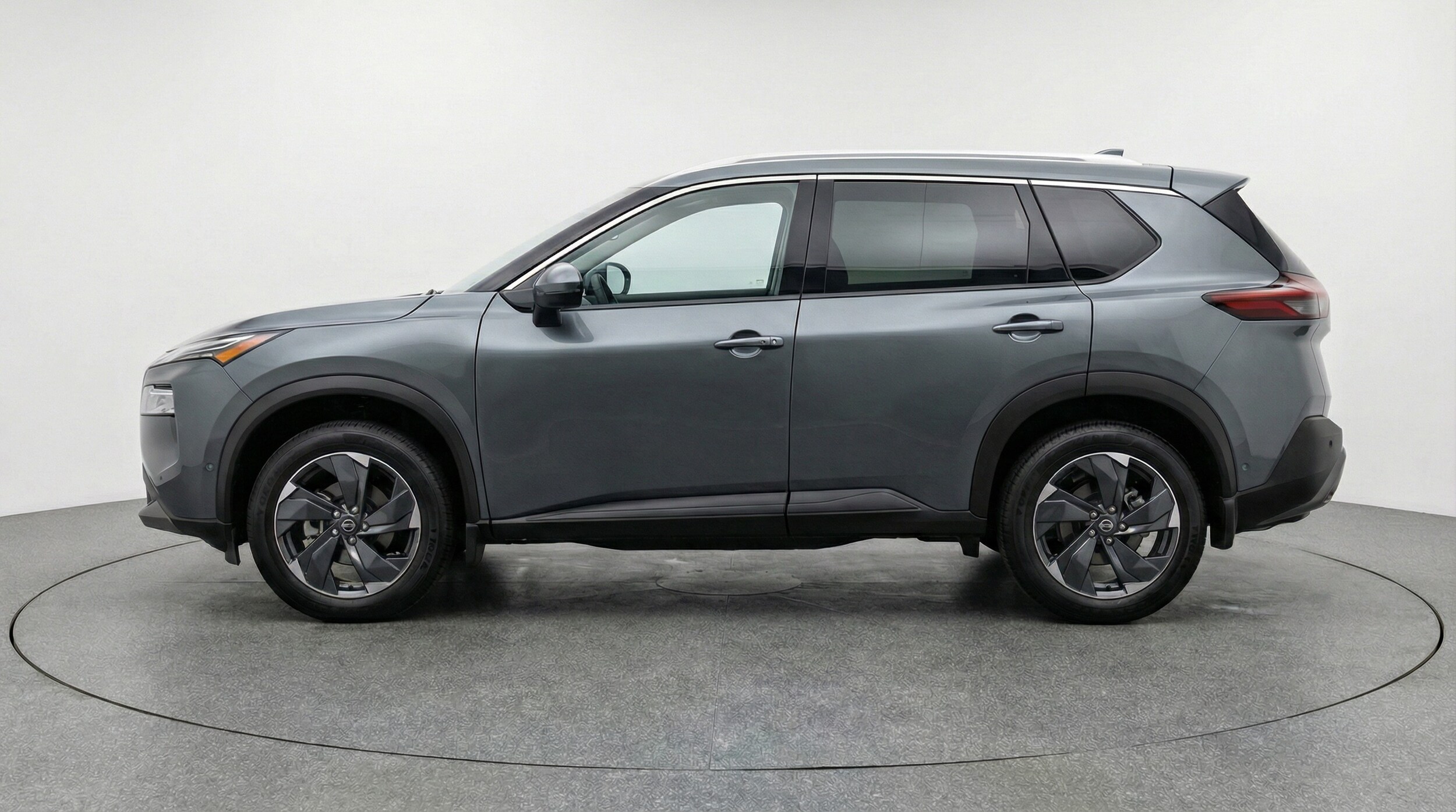 Thumbnail: 2025 Nissan Rogue - 4