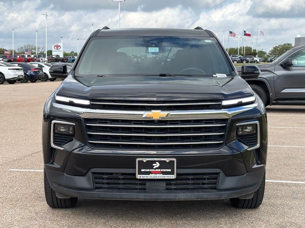 Used 2024 Chevrolet Traverse LT SUV